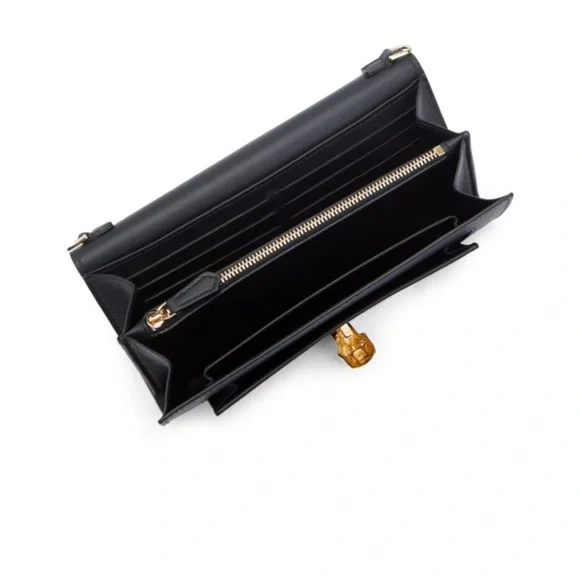 Alexander McQueen Black and Gold Skull Clutch - Picture 2 of 6